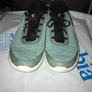 Women’s Nike Flex 8.5 Great Used Condition Green